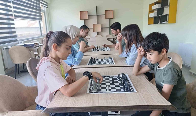 Ağrı&#039;da, Şehitleri anısına etkinlik ve müsabakalar düzenlendi