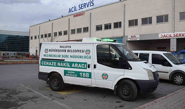 Ambulansın çarptığı 54 yaşındaki kadın öldü