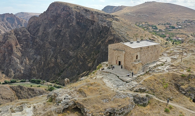 Anadolu&#039;da Ki İlk Örneklerinden Biri, 844 Yıldır Ayakta