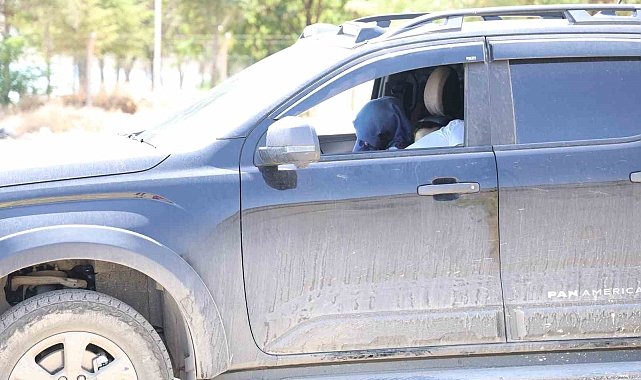 Araç içinde önce cinayet işledi sonra intihar etti