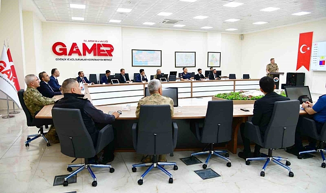 Ardahan Valisi Hayrettin Çiçek&#039;in başkanlığında,  Asayiş ve Koordinasyon toplantısı