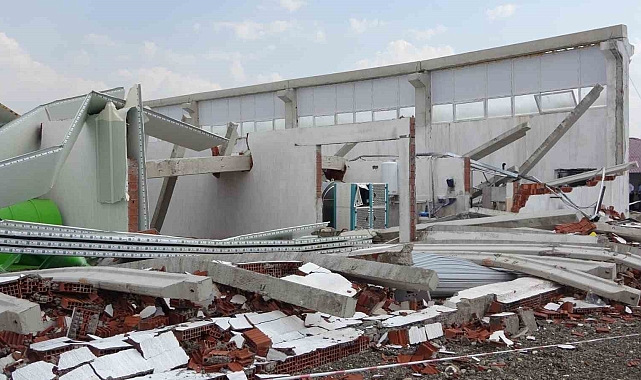 Bingöl&#039;de çiftliğe bağlı yapı çöktü: 1 ölü, 1 yaralı