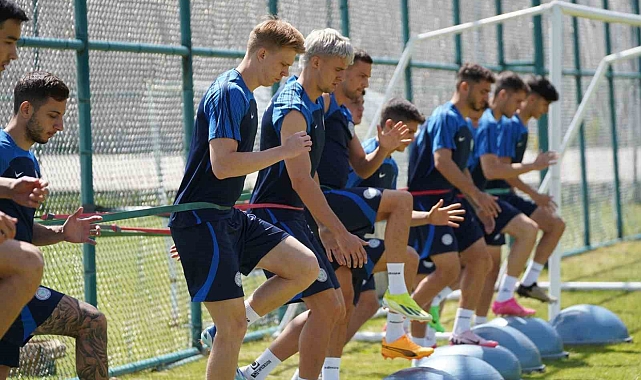 Çaykur Rizespor, yeni sezon hazırlıklarına Erzurum&#039;da devam ediyor