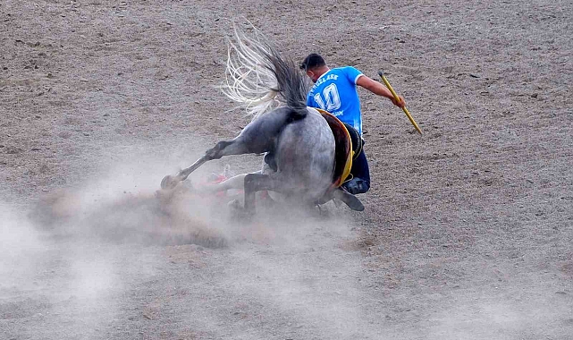 Cirit maçlarında yürekleri ağızlara getiren görüntüler yaşandı