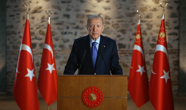 Cumhurbaşkanı Erdoğan: &quot;40 bin masum insanın katledilmesini uluslararası kurum ve kuruluşlar tıpkı 29 sene evvel olduğu gibi sadece seyrediyor&quot;