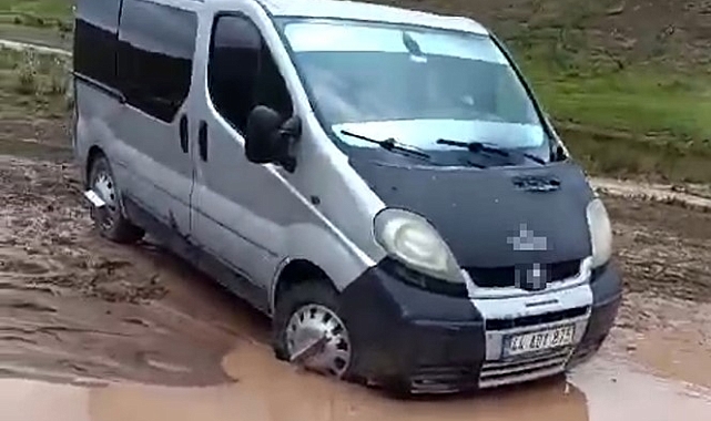 Dağda mahsur kalan baba ve oğlunun imdadına itfaiye yetişti