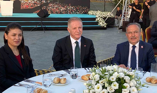 Davut Gül 15 Temmuz Şehit Aileleri Onuruna Düzenlenen Programa Katıldı