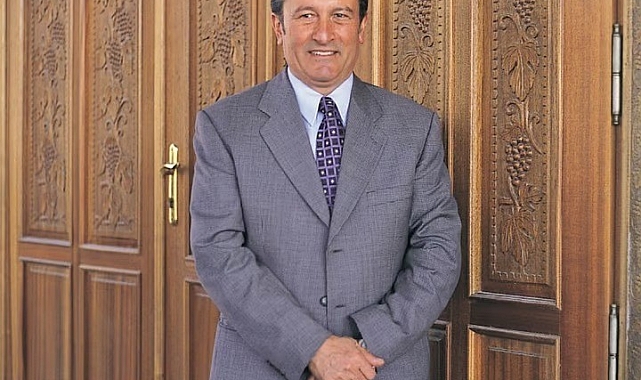 Denizlili bir iş adamı yüzdüğü sırada kalp krizi geçirdi