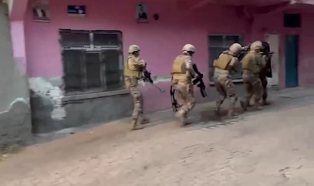 Diyarbakır&#039;da dev uyuşturucu operasyonunda 40 şüpheli tutuklandı