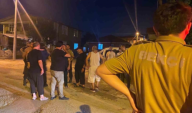 Düğünde çıkan kavgada, bıçaklar sopalar havada uçuştu