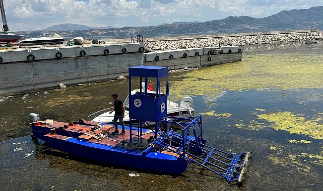 Eğirdir Gölü yüzeyindeki yosunlar temizlenecek