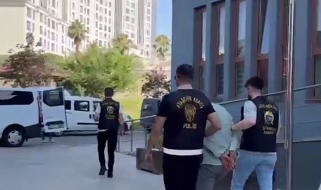 Eşini ve 2 çocuğunu bıçaklayarak yaralayan şahıs yakalandı