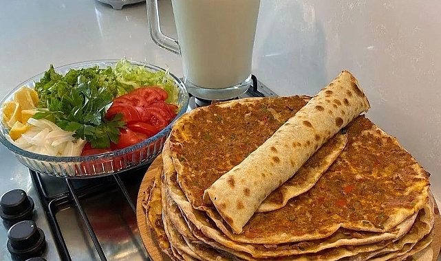Ev yapımı lahmacun tarifi