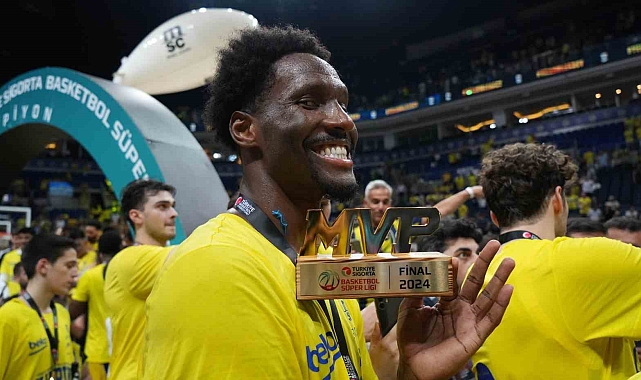 Fenerbahçe Beko, Nigel Hayes-Davis ile sözleşme yeniledi