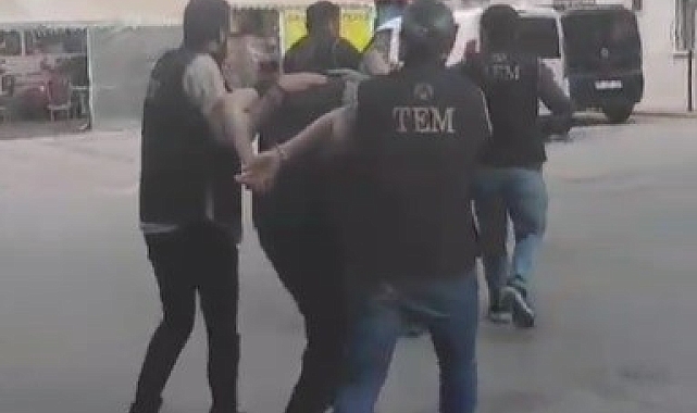 FETÖ silahlı terör örgütüne üye olma suçundan aranan 2 kişi Konya&#039;da yakalandı