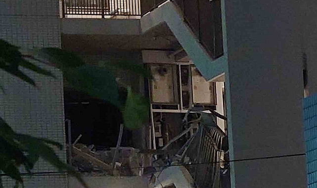 Gazı açıp daha sonra intihardan vazgeçen şahıs sigara yakınca ev havaya uçtu