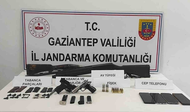 Gaziantep&#039;te kaçakçılık operasyonunda 3 kişi tutuklandı