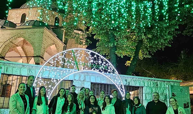 Gençlerle gönül köprüleri kuruluyorlar