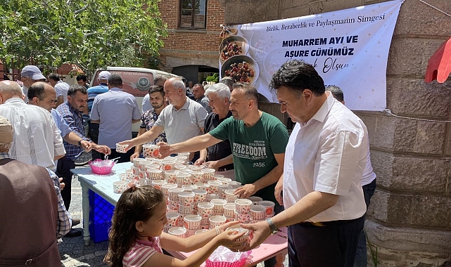 Havran Belediyesi tarafından aşure hayrı dağıtıldı