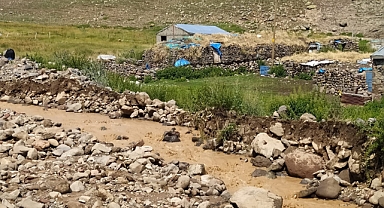 Iğdır’da şiddetli yağmur sonrası sel baskınları meydana geldi