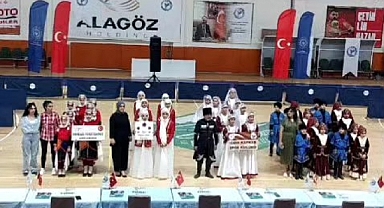 Iğdır’da Türkiye Halk Oyunları Bölge Yarışması yapıldı