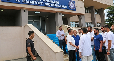 Iğdır İl Emniyet Müdürü Sakarya, kafe ve kahvehane sahipleri ile bir araya geldi
