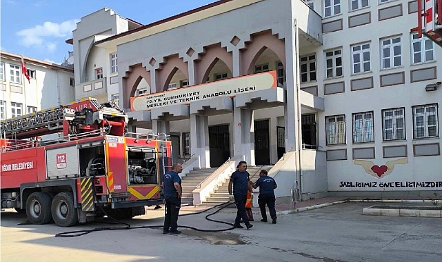 Iğdır Sağlık Meslek Lisesinde yangın!