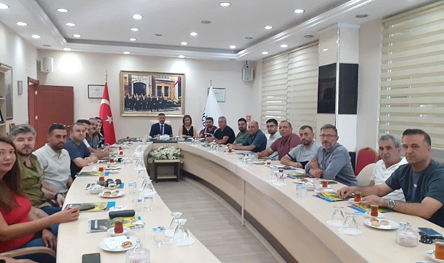 Iğdır Ticaret İl Müdürü Yalçın emlakçılarla toplantı yaptı