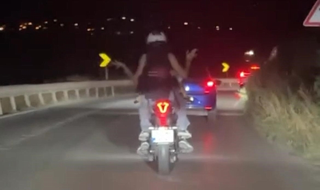 İki tekerlekli araç üzerinde tehlikeli dans