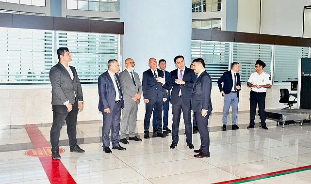 İki ülke yetkilileri sınır ticaretinin geliştirilmesi için toplantı düzenledi