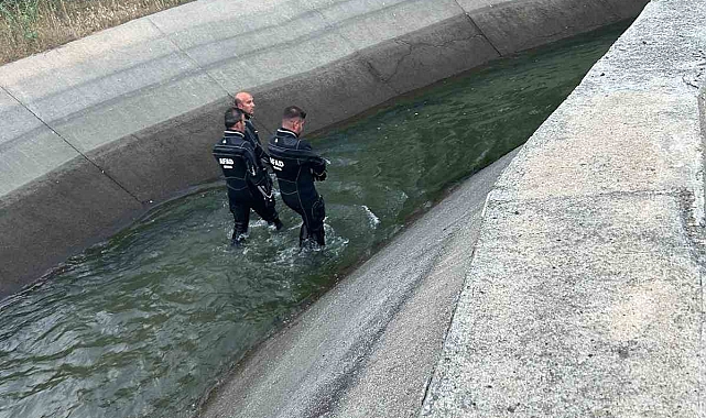 Kanala düşen yaşlı adamın arama çalışmaları sürüyor