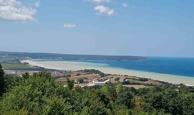 Karadeniz&#039;deki aşırı yağışlar deniz rengini değiştirdi