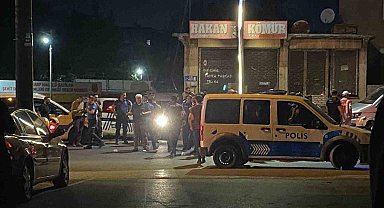 Kavgayı ayıran bekçi sırtından bıçaklandı