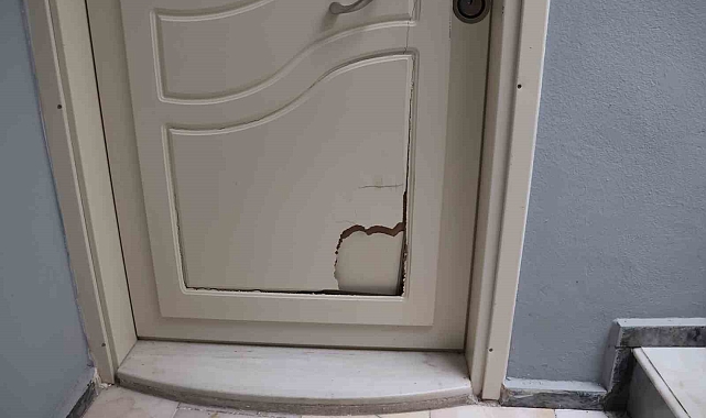 Kiracısının kapısına dayanarak dehşeti yaşattı