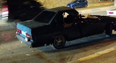 Kontrolden çıkan otomobil, çöp kamyonuna arkadan çarptı: 1 yaralı