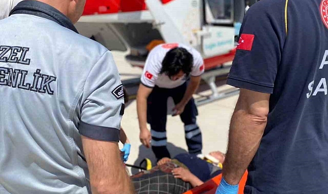 Koşarken düşüp yaralanan adam helikopterle Van&#039;a sevk edildi
