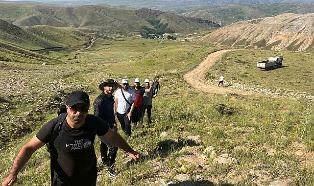 Kösedağ&#039;a zirve tırmanışında 15 Temmuz kutlaması