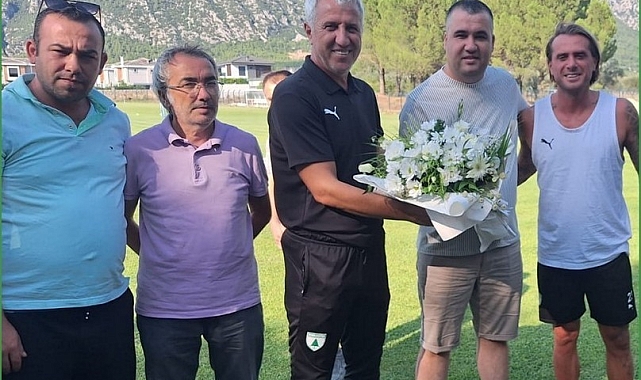Muğla Spor&#039;a Sezon Öncesi 48 Gençlik Taraftarları Destek Verdi