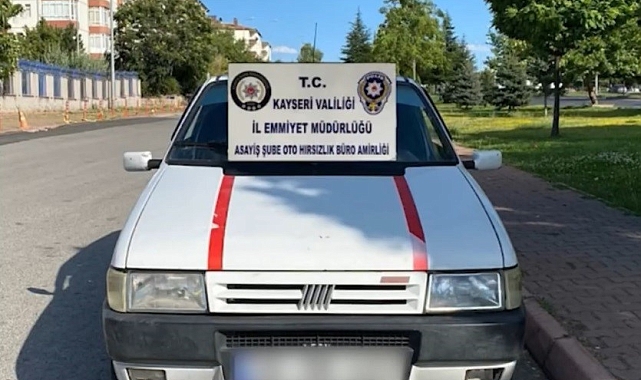 Otomobil hırsızları yakalanınca çok sayıda suç kayıtları olduğu ortaya çıktı