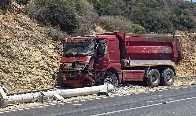 Otomobilin hurdaya döndü, ölen ya da yaralanan olmadı