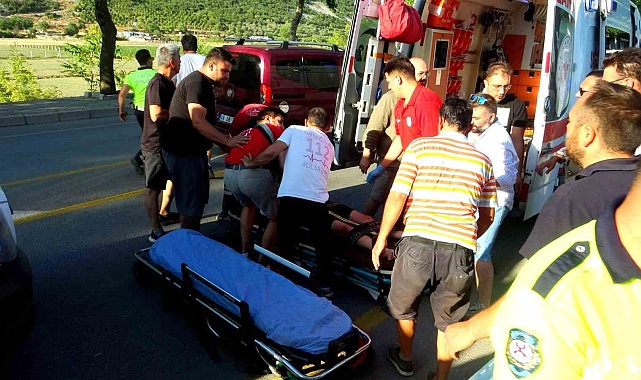 Otomobilin tarlaya uçtu, hamile olduğu öğrenilen sürücü ağır yaralandı