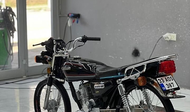 Park halindeki motosiklet güpegündüz çalındı