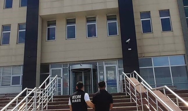 Piyasaya sürülmek üzere olan 38 bin 800 lira sahte para ile uyuşturucu ele geçirildi