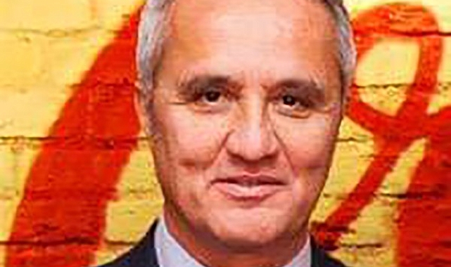 Tekneden denize giren adam hayatını kaybetti