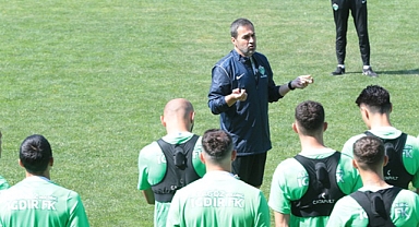 Teknik Direktör Yalçın Koşukavak; "Hedefe Birlikte Ulaşacağız"