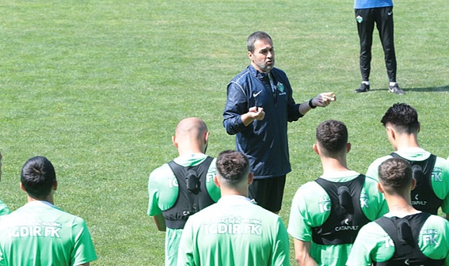 Teknik Direktör Yalçın Koşukavak; &quot;Hedefe Birlikte Ulaşacağız&quot;