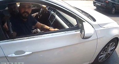 Trafikte tartıştığı motosiklet sürücüsüne silah çekti