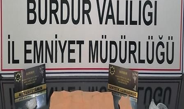 Uyuşturucu ticareti yaptığı tespit edilen 2 şüpheli tutuklandı