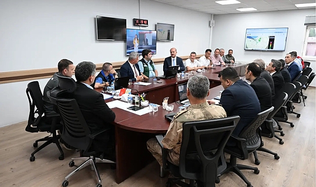 Vali Mustafa Çiftçi başkanlığında, Kriz Merkezi&#039;nde, sel felaketi toplantısı gerçekleştirildi