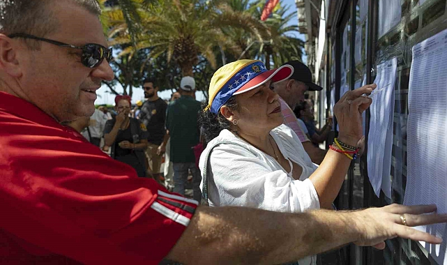 Venezuela&#039;da halk devlet başkanını belirlemek üzere sandığa gitti